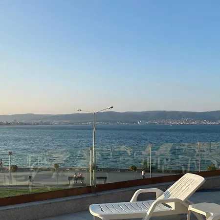 Paradiso B 208 Private Sea View