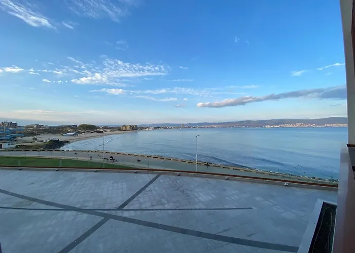 Paradiso B 208 Private Sea View * Νεσέμπαρ